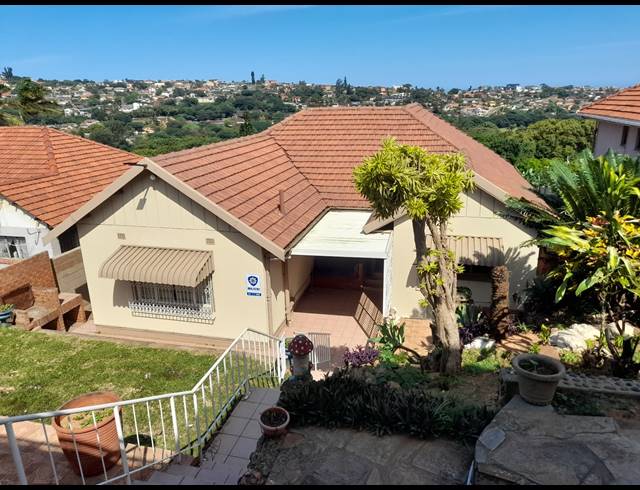 4 BEDROOM HOUSE FOR SALE IN BLUFF